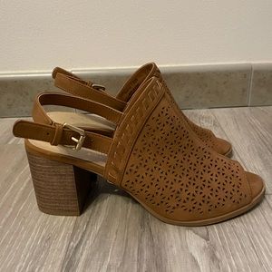 Tan Sandals